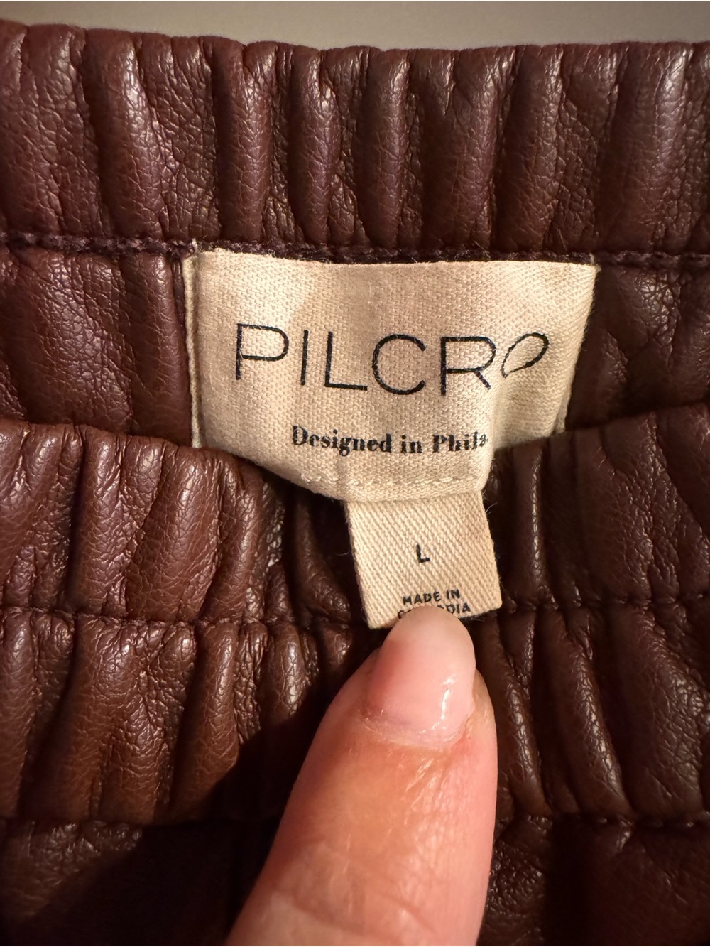 Pilcro Izzy Relaxed Faux Leather Pull-On Barrel Pants - Large - Picture 3 of 4